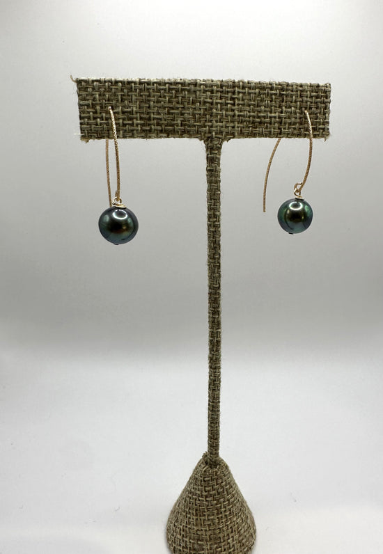 V wire Tahitian pearl Earrings